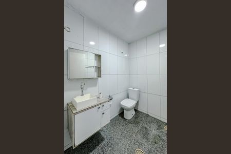 Casa à venda com 99m², 2 quartos e 1 vagaBanheiro