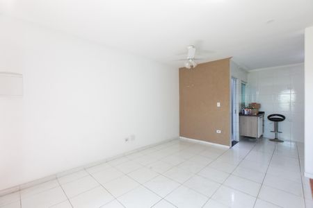 Sala de casa de condomínio à venda com 3 quartos, 111m² em Cidade Antônio Estevão de Carvalho, São Paulo