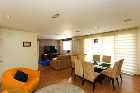 Apartamento para alugar com 126m², 2 quartos e 2 vagasSala