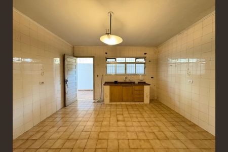 Casa para alugar com 160m², 2 quartos e 2 vagas Casa para alugar com 160m², 2 quartos e 2 vagasCozinha