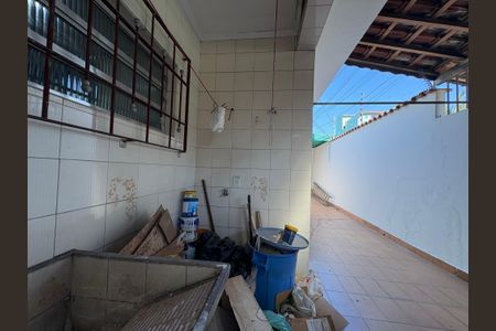 Casa para alugar com 160m², 2 quartos e 2 vagas Casa para alugar com 160m², 2 quartos e 2 vagasLavanderia