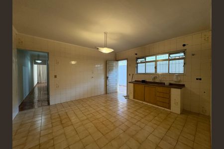 Casa para alugar com 160m², 2 quartos e 2 vagas Casa para alugar com 160m², 2 quartos e 2 vagasCozinha
