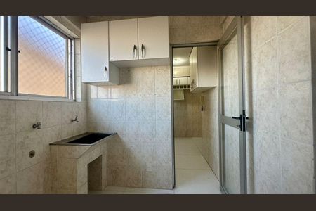 Apartamento à venda com 90m², 3 quartos e 2 vagasÁrea de serviço