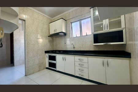 Apartamento à venda com 90m², 3 quartos e 2 vagasCozinha