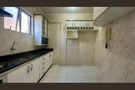 Apartamento à venda com 90m², 3 quartos e 2 vagasCozinha