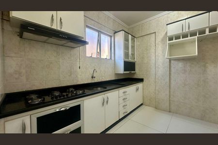 Apartamento à venda com 90m², 3 quartos e 2 vagasCozinha