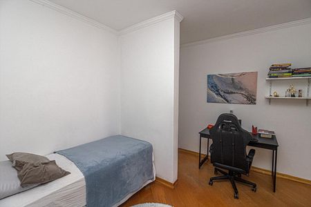 Casa à venda com 160m², 4 quartos e 2 vagas Casa à venda com 160m², 4 quartos e 2 vagasQuarto 4