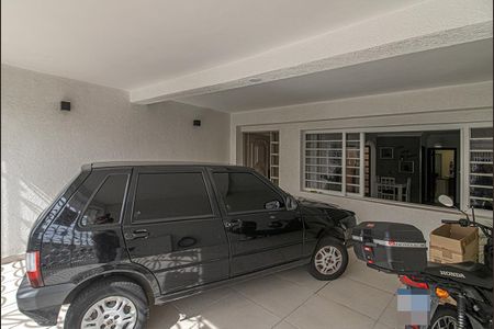 Casa à venda com 160m², 4 quartos e 2 vagas Casa à venda com 160m², 4 quartos e 2 vagasÁrea comum