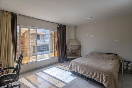 Casa à venda com 160m², 4 quartos e 2 vagas Casa à venda com 160m², 4 quartos e 2 vagasQuarto 1