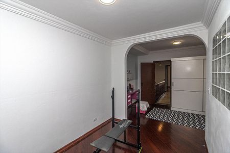 Casa à venda com 160m², 4 quartos e 2 vagas Casa à venda com 160m², 4 quartos e 2 vagasQuarto 4