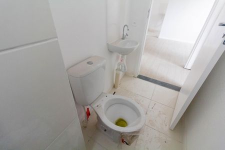 Apartamento para alugar com 45m², 2 quartos e sem vagaBanheiro