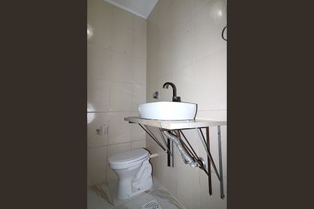 Apartamento para alugar com 68m², 2 quartos e sem vagaBanheiro