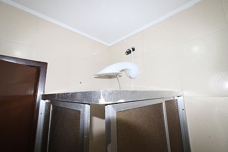 Apartamento para alugar com 68m², 2 quartos e sem vagaBanheiro