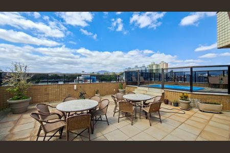 Apartamento à venda com 420m², 5 quartos e 6 vagas Apartamento à venda com 420m², 5 quartos e 6 vagasCobertura