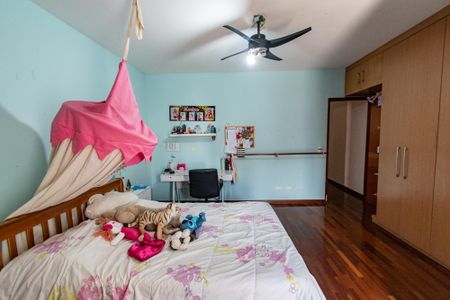 Casa à venda com 270m², 3 quartos e 4 vagasSuíte 1