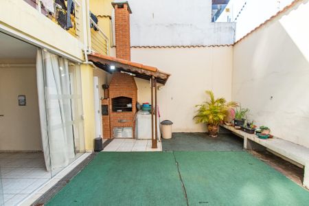 Casa à venda com 270m², 3 quartos e 4 vagasCasa 2 - quintal