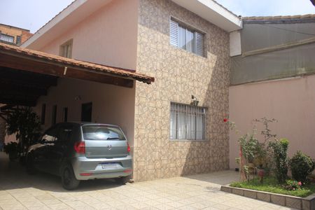 Casa à venda com 220m², 3 quartos e 8 vagasQuintal e garagem