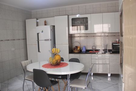 Casa à venda com 220m², 3 quartos e 8 vagasCozinha