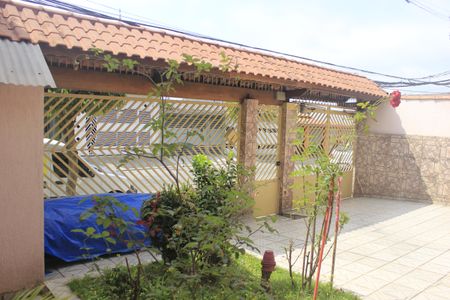 Casa à venda com 220m², 3 quartos e 8 vagasQuintal e garagem