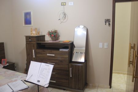 Casa à venda com 220m², 3 quartos e 8 vagasQuarto 1