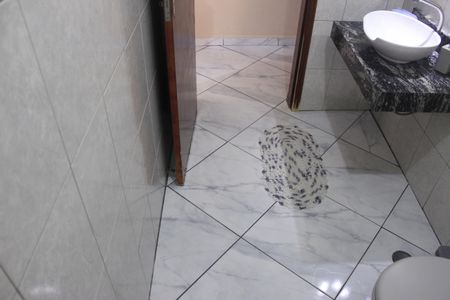 Casa à venda com 220m², 3 quartos e 8 vagasBanheiro 1