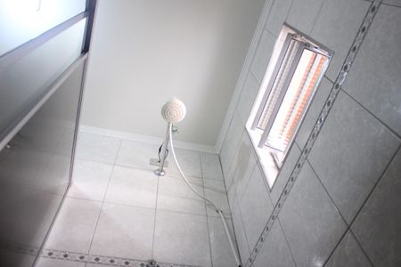 Casa à venda com 220m², 3 quartos e 8 vagasBanheiro 1