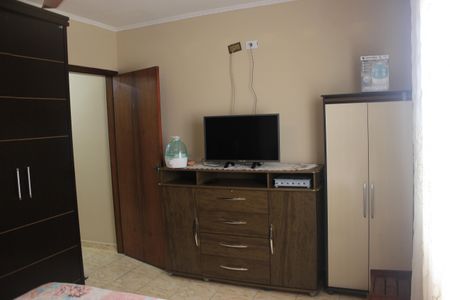 Casa à venda com 220m², 3 quartos e 8 vagasQuarto 3