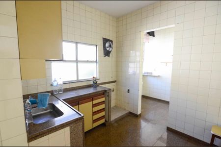 Apartamento para alugar com 100m², 3 quartos e 2 vagasCozinha