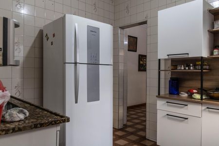 Casa à venda com 360m², 3 quartos e 2 vagas Casa à venda com 360m², 3 quartos e 2 vagasCozinha