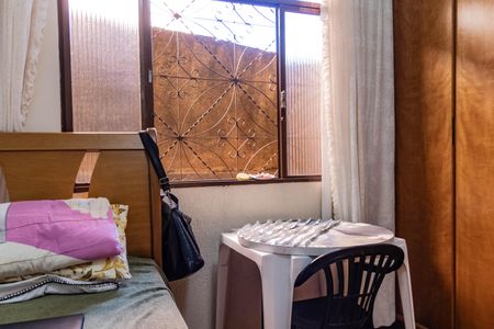 Casa à venda com 360m², 3 quartos e 2 vagas Casa à venda com 360m², 3 quartos e 2 vagasQuarto 2