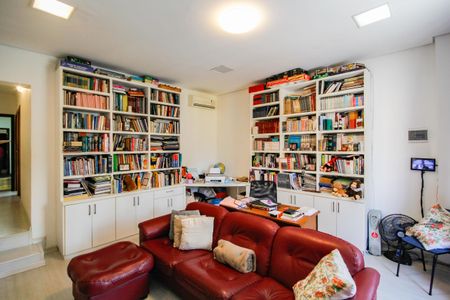 Casa para alugar com 255m², 3 quartos e 2 vagas Casa para alugar com 255m², 3 quartos e 2 vagasSala 2