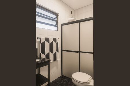 Banheiro de casa para alugar com 2 quartos, 150m² em Nova Mirim, Praia Grande
