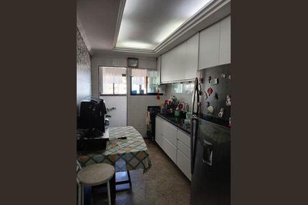 Cozinha de apartamento para alugar com 3 quartos, 150m² em Cidade Ocian, Praia Grande