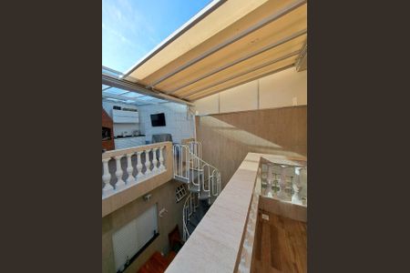 Casa à venda com 90m², 3 quartos e 1 vaga Casa à venda com 90m², 3 quartos e 1 vagaÁREA DE CHURRASQUEIRA