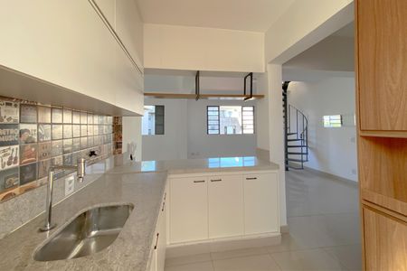 Apartamento para alugar com 185m², 3 quartos e 2 vagas Apartamento para alugar com 185m², 3 quartos e 2 vagasCozinha