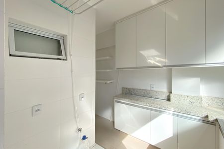 Apartamento para alugar com 185m², 3 quartos e 2 vagas Apartamento para alugar com 185m², 3 quartos e 2 vagasÁrea de Serviço