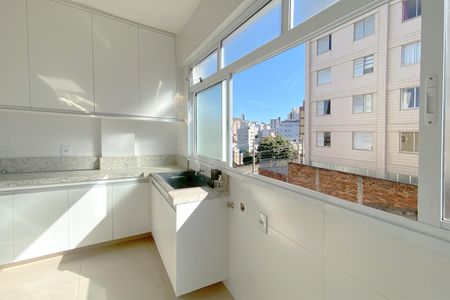 Apartamento para alugar com 185m², 3 quartos e 2 vagas Apartamento para alugar com 185m², 3 quartos e 2 vagasÁrea de Serviço