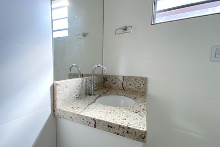 Apartamento para alugar com 185m², 3 quartos e 2 vagas Apartamento para alugar com 185m², 3 quartos e 2 vagasBanheiro 2