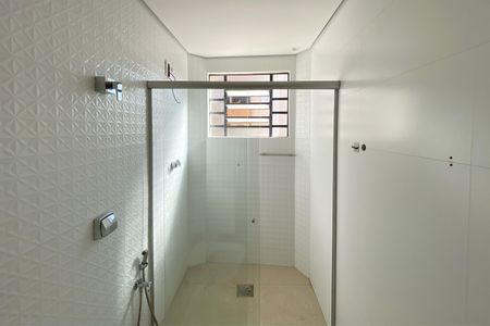 Apartamento para alugar com 185m², 3 quartos e 2 vagas Apartamento para alugar com 185m², 3 quartos e 2 vagasBanheiro 1