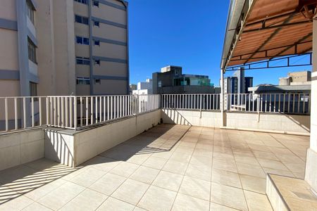 Apartamento para alugar com 185m², 3 quartos e 2 vagas Apartamento para alugar com 185m², 3 quartos e 2 vagasCobertura