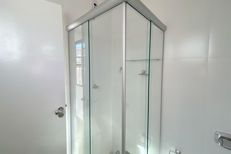 Apartamento para alugar com 185m², 3 quartos e 2 vagas Apartamento para alugar com 185m², 3 quartos e 2 vagasBanheiro 2