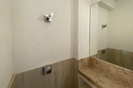 Apartamento para alugar com 185m², 3 quartos e 2 vagas Apartamento para alugar com 185m², 3 quartos e 2 vagasLavabo