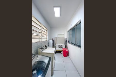 Apartamento à venda com 120m², 2 quartos e sem vaga Apartamento à venda com 120m², 2 quartos e sem vagaÁrea de Serviço