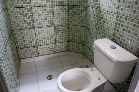 Casa para alugar com 70m², 2 quartos e sem vaga Casa para alugar com 70m², 2 quartos e sem vagaBanheiro