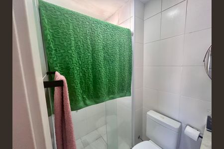 Apartamento à venda com 59m², 2 quartos e 1 vaga Apartamento à venda com 59m², 2 quartos e 1 vagaBanheiro da Suíte