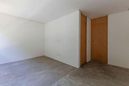 Casa à venda com 3 quartos, 538m² em Alto de Pinheiros, São Paulo