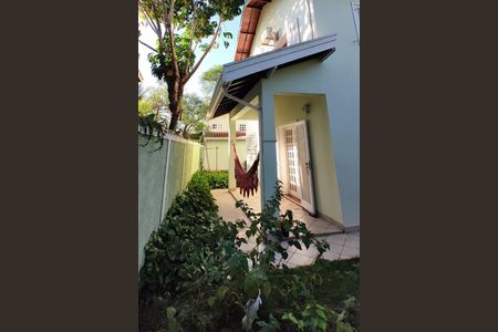 Casa à venda com 265m², 4 quartos e 2 vagas