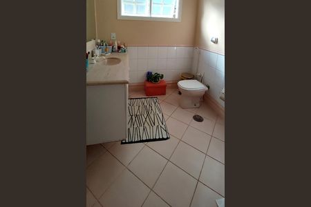 Casa à venda com 265m², 4 quartos e 2 vagas
