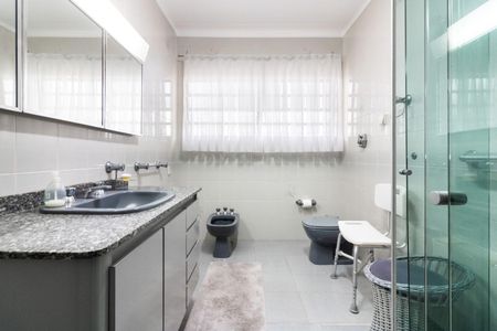 Casa à venda com 335m², 3 quartos e 5 vagas