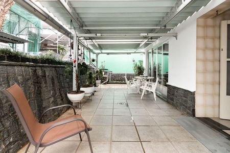 Casa à venda com 335m², 3 quartos e 5 vagas